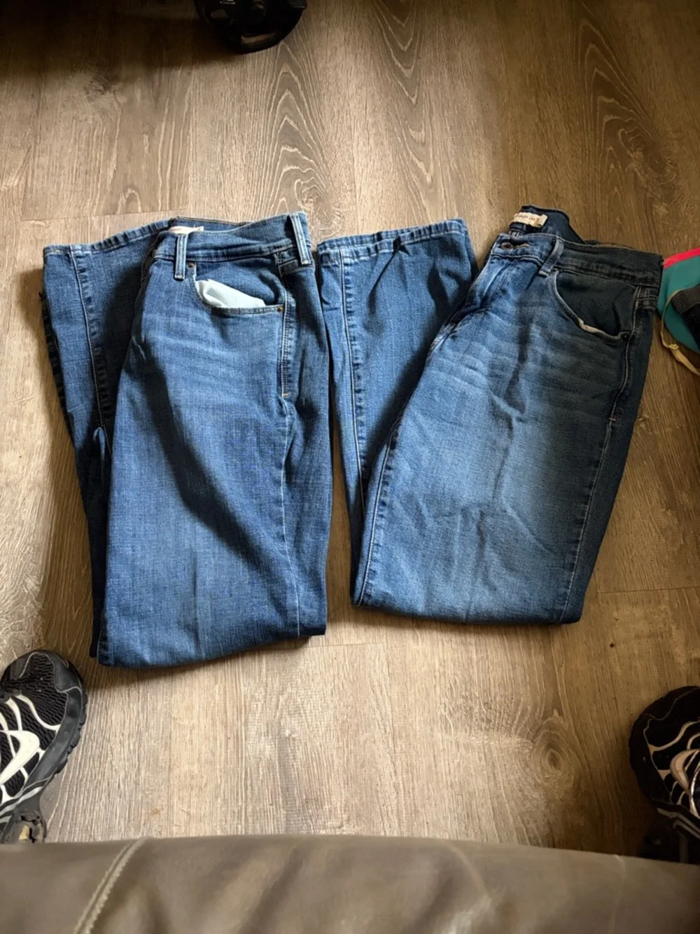Two pair Levi - Picture 1 of 5
